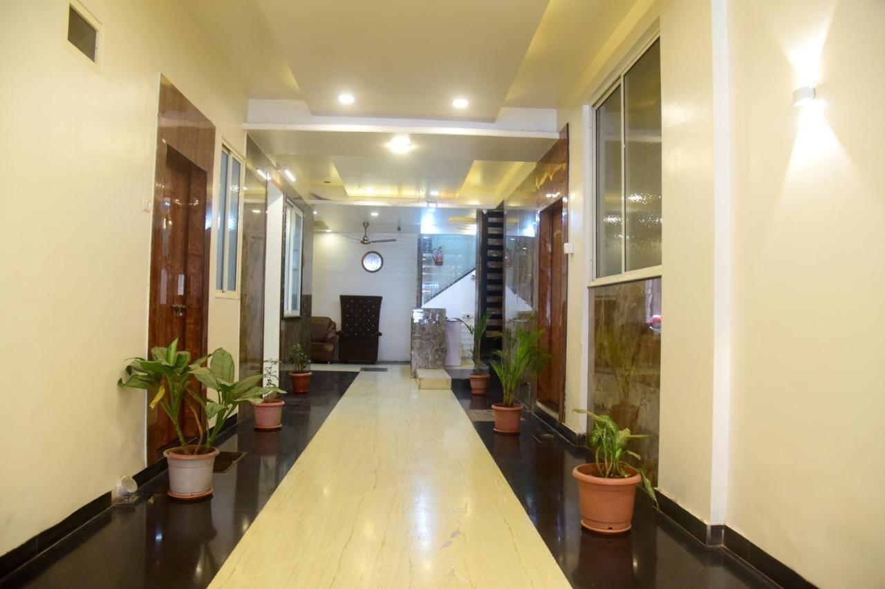 Hotel Parag Pune Esterno foto